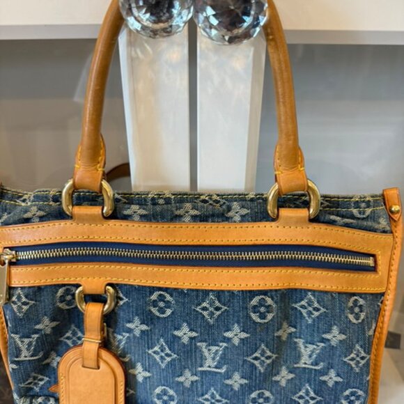Louis Vuitton Sac Plat Denim Shopping Tote - Picture 4 of 15